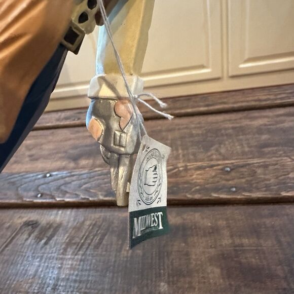 Folkart MIDWEST of CANNON FALLS Wood Hand carved Figurine Sheriff Cowboy Hat 11” - Picture 6 of 9